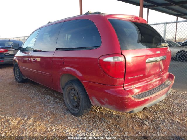 2005 CHRYSLER TOWN & COUNTRY 2C4GP44R45R241616 Photo 2