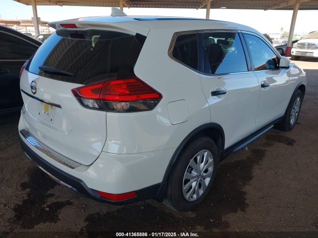 Nissan ROGUE S 2017 JN8AT2MT3HW136549 Image 4