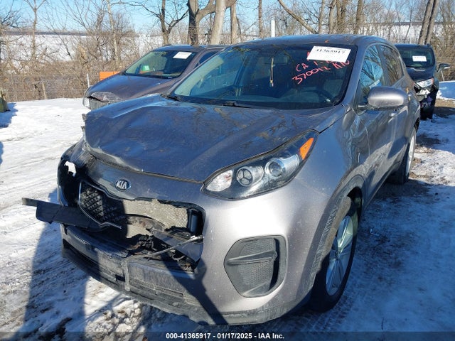 KIA Sportage Lx 2018 KNDPM3AC5J7370012 Image 2