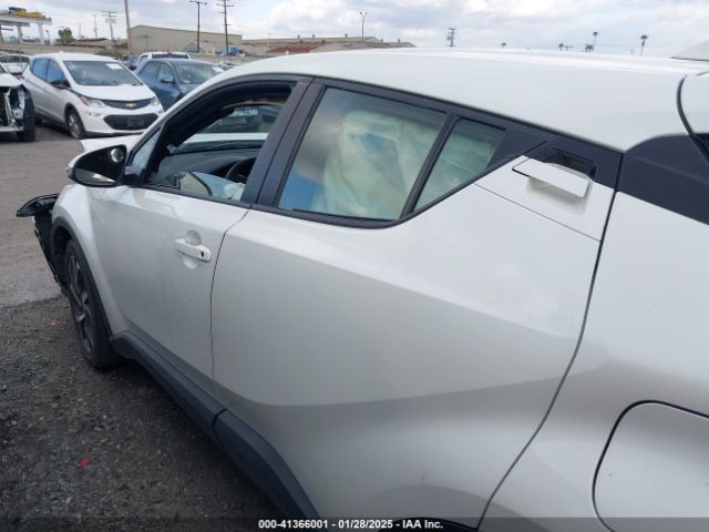 JTNKHMBXXM1109239 Toyota C-HR XLE