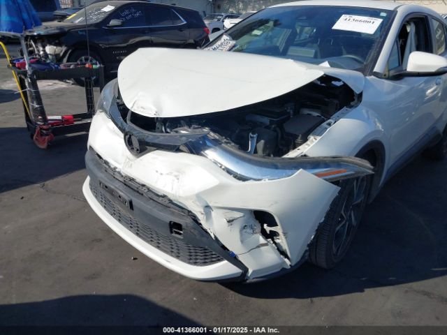 JTNKHMBXXM1109239 Toyota C-HR XLE