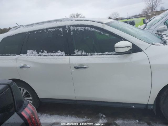 5N1DR2MN3HC609338 Nissan Pathfinder Sv