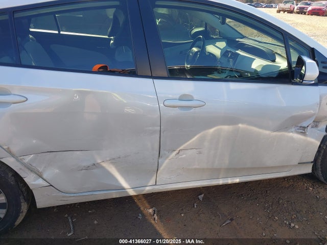 Toyota Prius Xle Awd-e 2020 JTDL9RFU5L3014612 Image 19