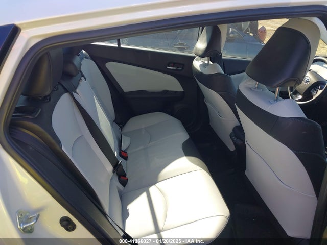 Toyota Prius Xle Awd-e 2020 JTDL9RFU5L3014612 Image 8