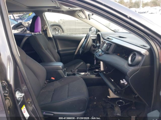 JTMRFREV8GJ100740 Toyota Rav4 Xle