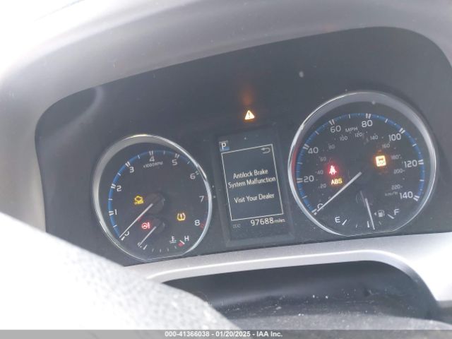 JTMRFREV8GJ100740 Toyota Rav4 Xle
