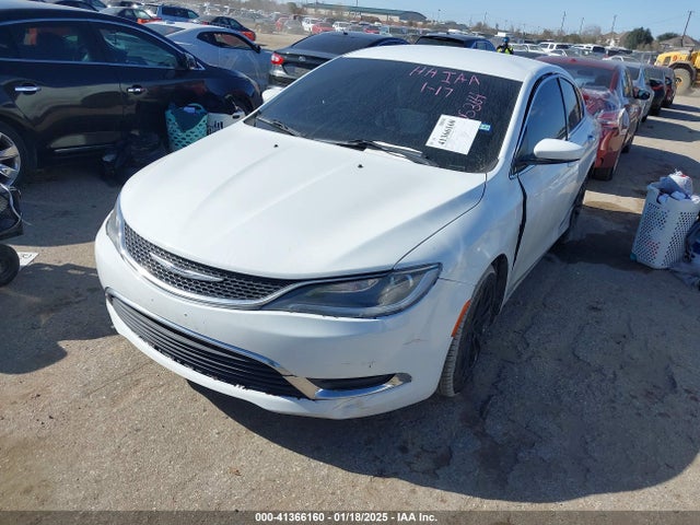 Chrysler 200 Limited 2015 1C3CCCAB3FN705364 Image 2
