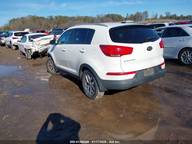 KIA Sportage Lx 2016 KNDPBCAC2G7869025 Image 3