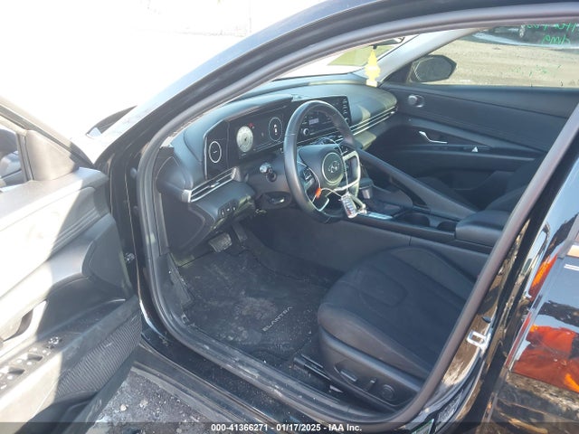 KMHLN4AG1MU099973 Hyundai ELANTRA SEL