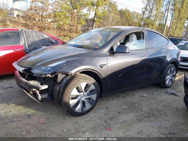 7SAYGDED7RF011175 Tesla Model Y