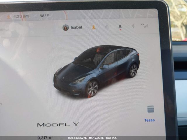 7SAYGDED7RF011175 Tesla Model Y