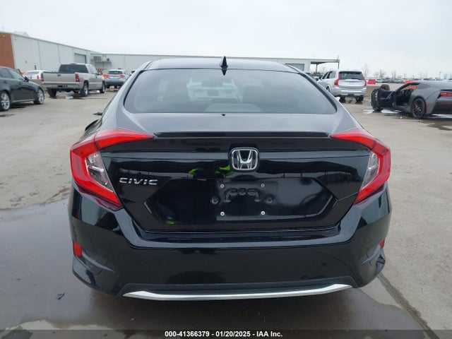 Honda CIVIC EX 2019 19XFC1F39KE018256 Image 16