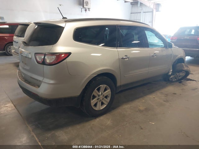 1GNKVHKD2EJ355625 Chevrolet Traverse 2lt