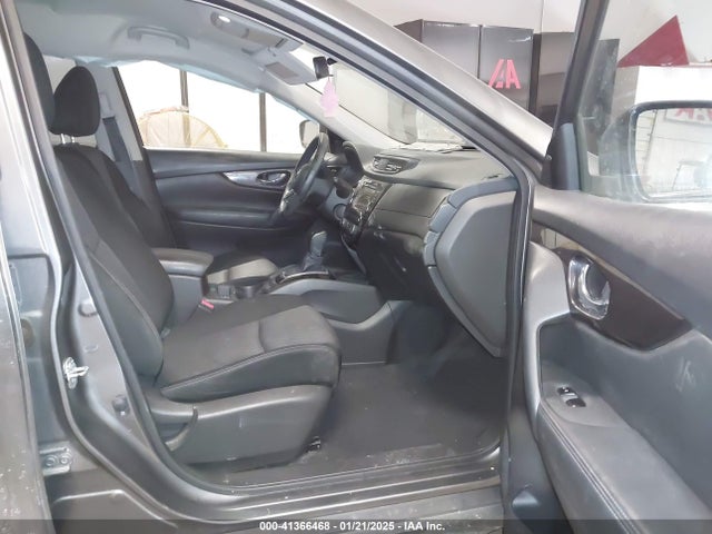 JN8AT2MV1KW398143 Nissan ROGUE SV