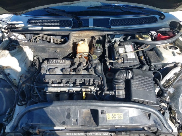 2006 MINI COOPER WMWRF33506TG15749 Photo 9