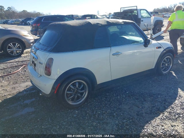 2006 MINI COOPER WMWRF33506TG15749 Photo 3