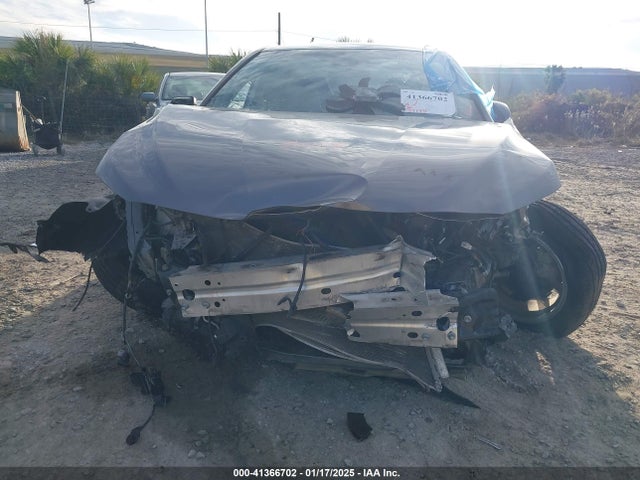 4T1B11HK2JU619822 Toyota CAMRY LE