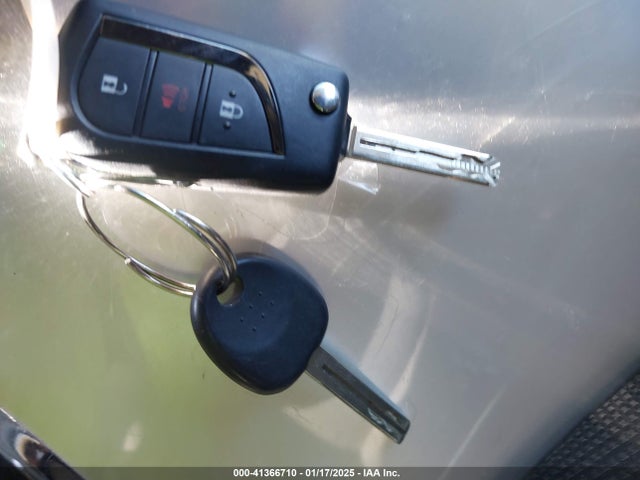 Toyota RAV4 LE 2019 2T3H1RFV9KC017158 Image 11