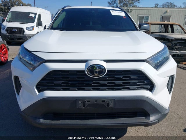 Toyota RAV4 LE 2019 2T3H1RFV9KC017158 Image 12