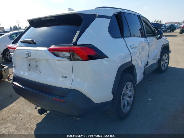 Toyota RAV4 LE 2019 2T3H1RFV9KC017158 Image 4