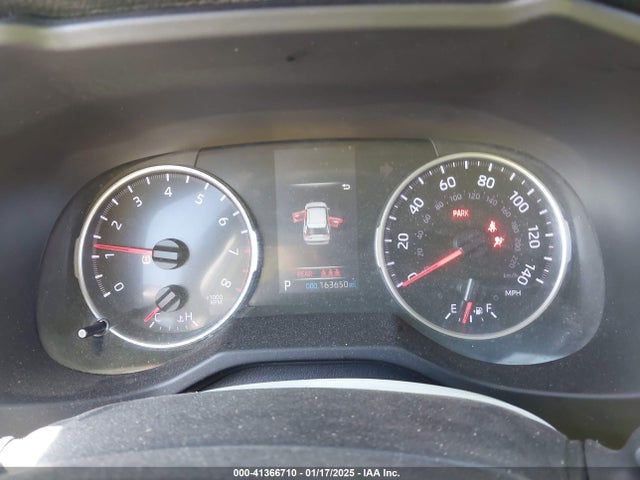 Toyota RAV4 LE 2019 2T3H1RFV9KC017158 Image 7