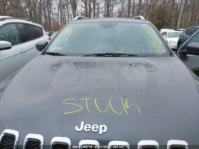 1C4PJLCBXEW320845 Jeep Cherokee Latitude