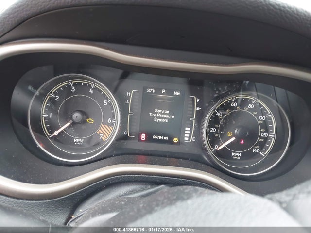 1C4PJLCBXEW320845 Jeep Cherokee Latitude