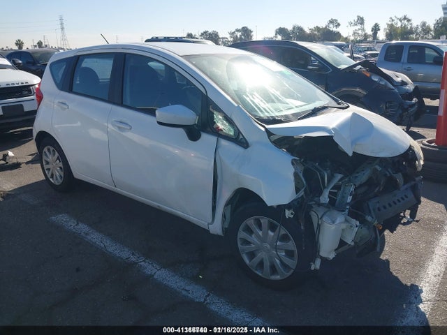 Nissan Versa Note S (sr)/s Plus/sl/sr/sv 2015 3N1CE2CP5FL415302 Image 1