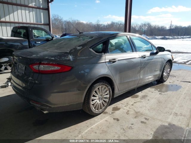 3FA6P0UUXER369125 Ford Fusion Hybrid S