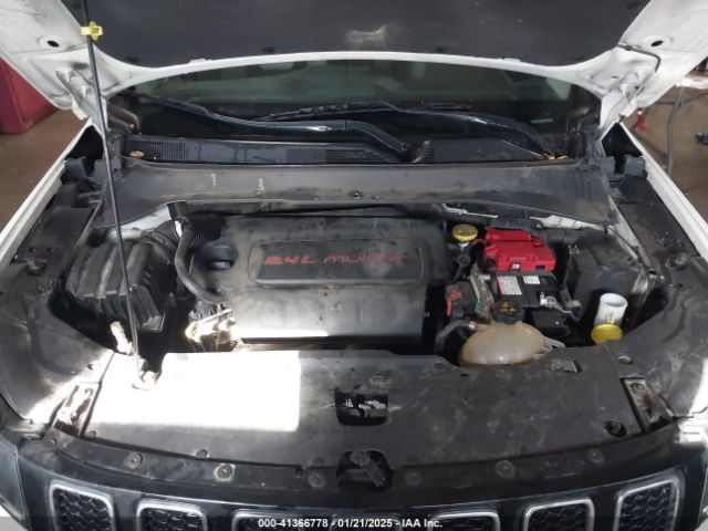 2019 JEEP COMPASS 3C4NJCBB2KT843724 Photo 9