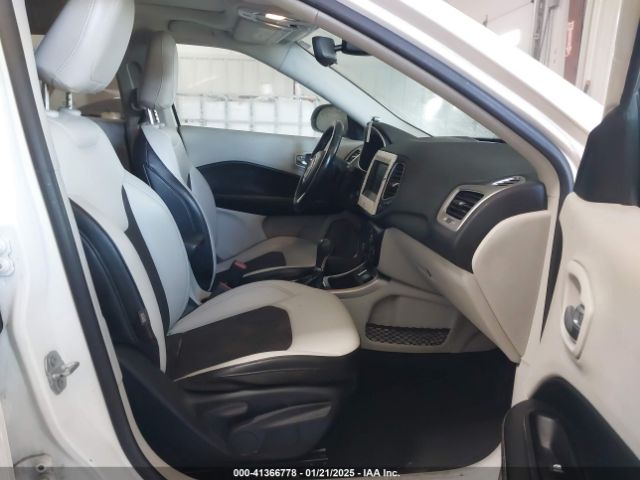 2019 JEEP COMPASS 3C4NJCBB2KT843724 Photo 4