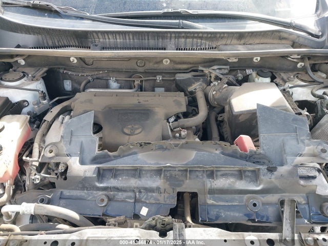 Toyota RAV4 LE 2018 2T3BFREV2JW755857 Image 10