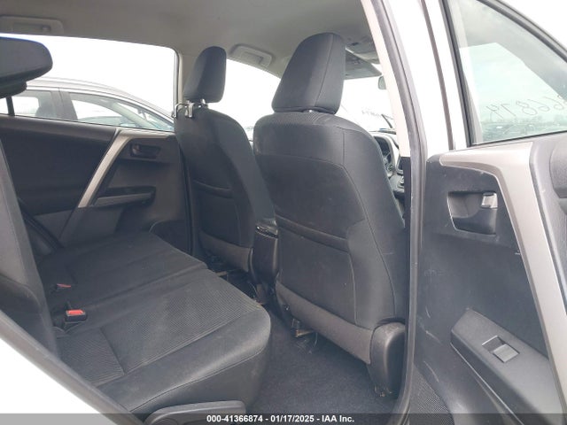 Toyota RAV4 LE 2018 2T3BFREV2JW755857 Image 8
