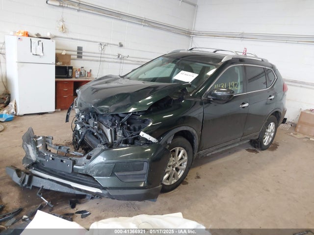 Nissan ROGUE SV 2018 5N1AT2MV6JC720671 Image 2