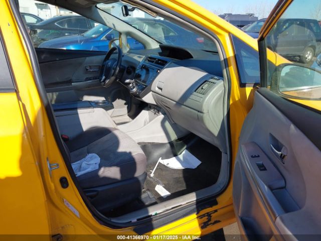 JTDZN3EU8GJ043947 Toyota Prius V Two