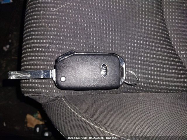 3KPF24AD3LE184195 KIA Forte Lxs