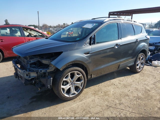 Ford Escape Titanium 2018 1FMCU9J95JUA67279 Image 2