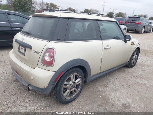 2013 MINI HARDTOP WMWSU3C53DT548632 Photo 3