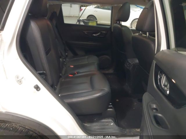 JN8AT2MV1JW353718 Nissan Rogue Sl