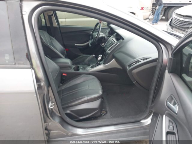 1FADP3K27EL420654 Ford FOCUS SE