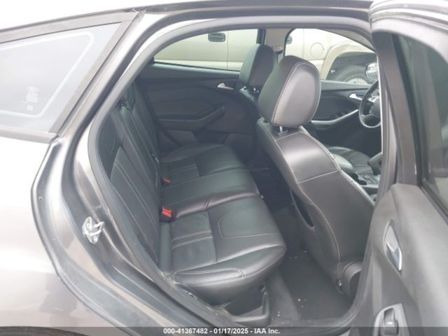 1FADP3K27EL420654 Ford FOCUS SE