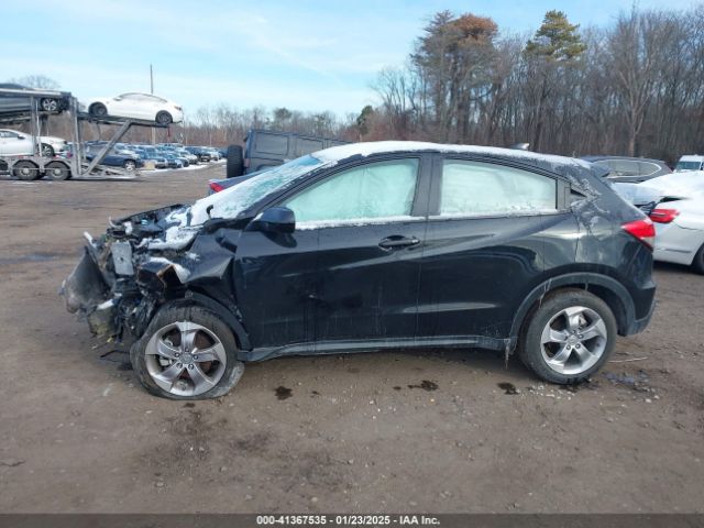3CZRU6H33NM703667 Honda Hr-v Awd Lx