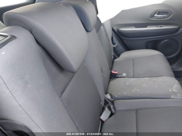3CZRU6H33NM703667 Honda Hr-v Awd Lx