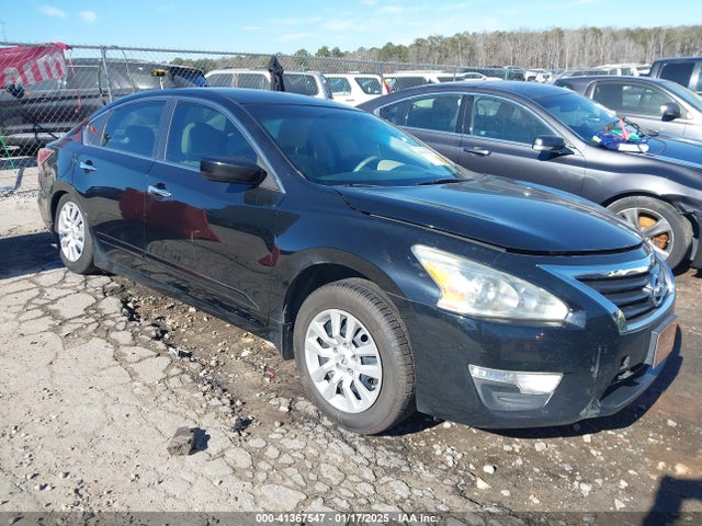 Nissan Altima 2.5 S 2015 1N4AL3AP0FC191070 Image 1