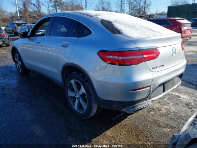 2017 MERCEDES-BENZ GLC 300 COUPE WDC0J4KB9HF151067 Photo 2