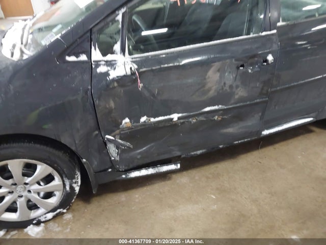 Toyota Corolla Hybrid Le 2023 JTDBCMFE3P3000867 Image 6