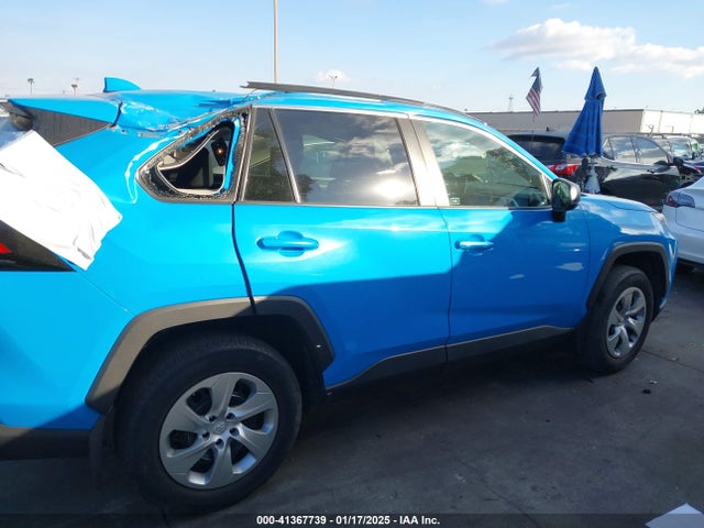 Toyota RAV4 LE 2019 2T3H1RFV8KW026514 Image 13
