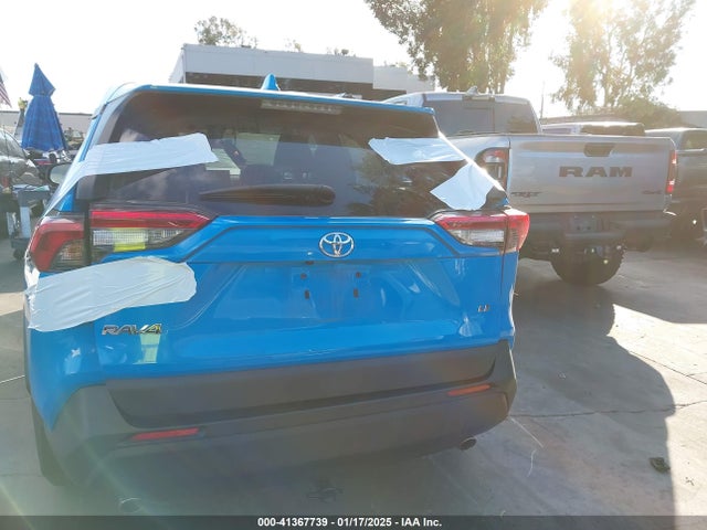Toyota RAV4 LE 2019 2T3H1RFV8KW026514 Image 16