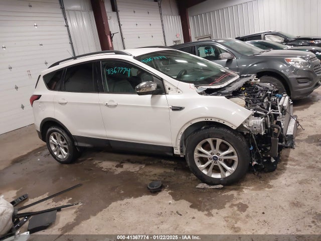 1FMCU9HD6KUA22427 Ford ESCAPE SEL