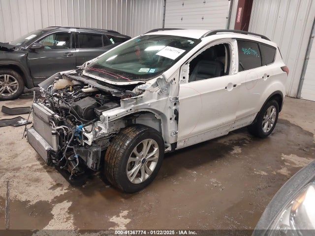 1FMCU9HD6KUA22427 Ford ESCAPE SEL
